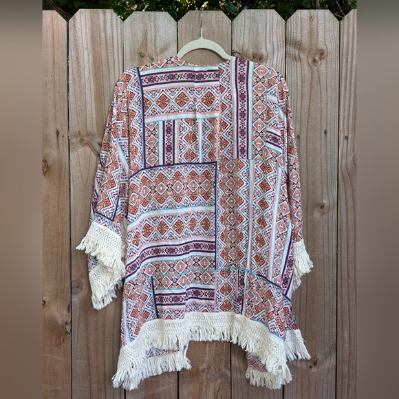 Southwestern Patterned Western Cowgirl Style Fringed Kimono XL - Picture 6 of 9
